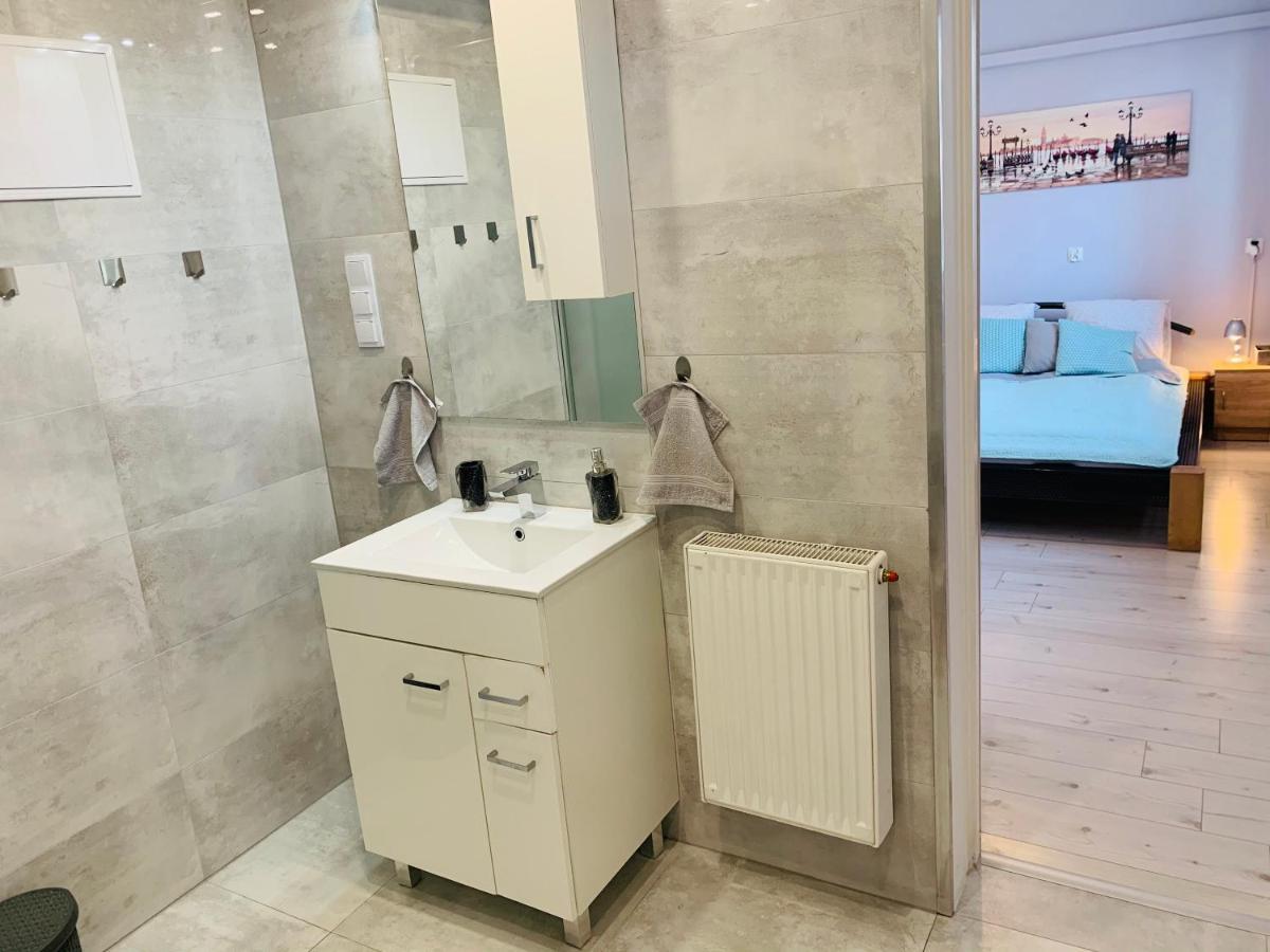 Komfort Centrum Apartment *